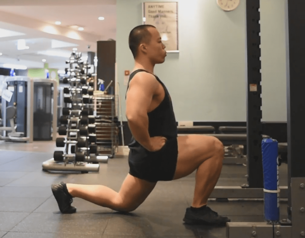 レッグランジのやり方！太もも・お尻の引き締めに！初心者〜上級者向けのコツを解説