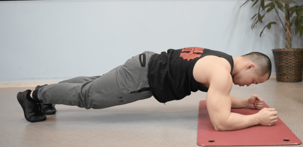 フロントブリッジのやり方！時間・フォームなど効果UPのコツ！体幹を鍛えて痩せる体に