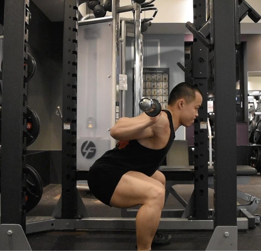 スクワットで有酸素運動！自宅で脚痩せ！楽に脂肪燃焼の効果が出るコツを解説