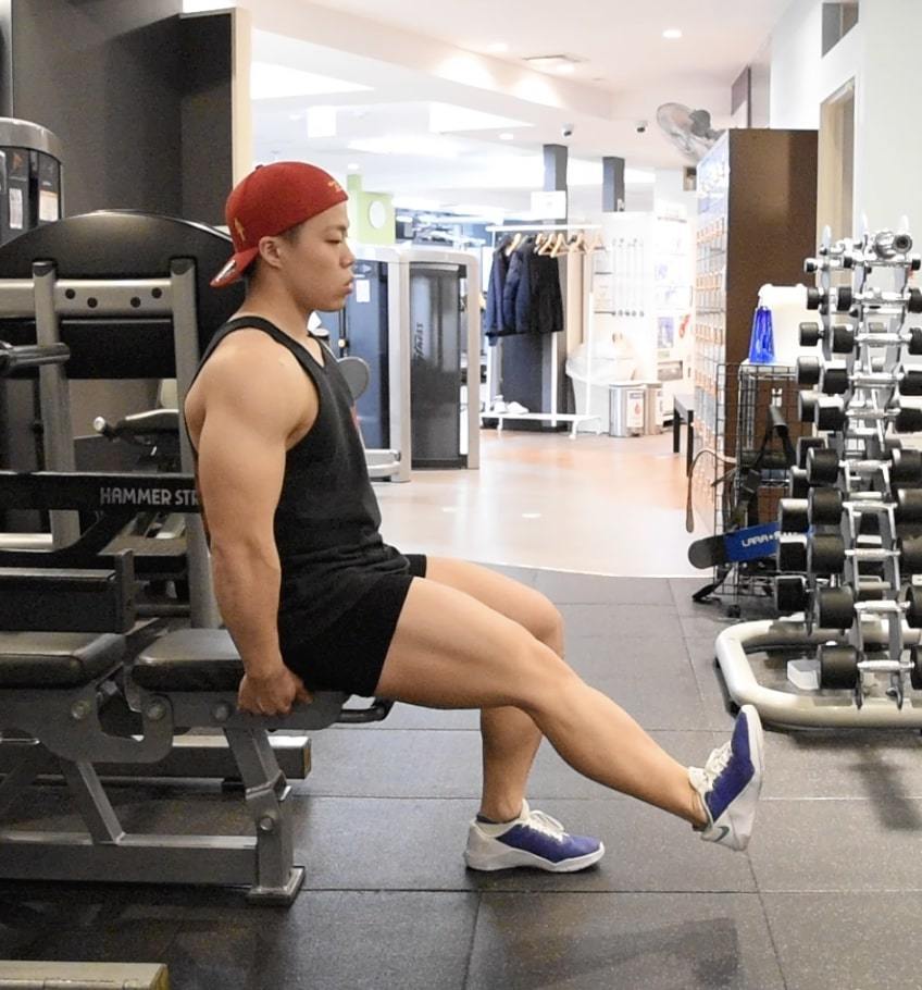 トゥレイズのやり方！脛を鍛えて冷え・むくみ改善も！ダンベル・チューブなどで負荷UP！