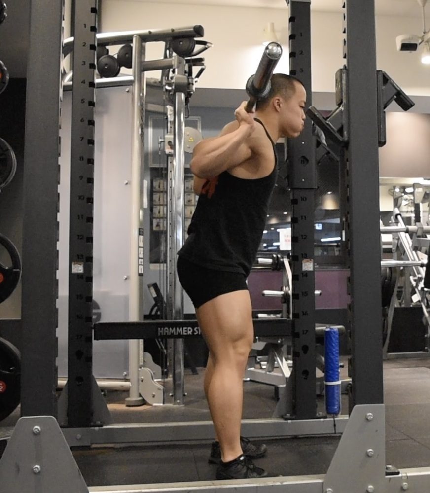 スクワットで膝が痛い原因＆対策！NGフォーム＆コツを理解して効果UP！