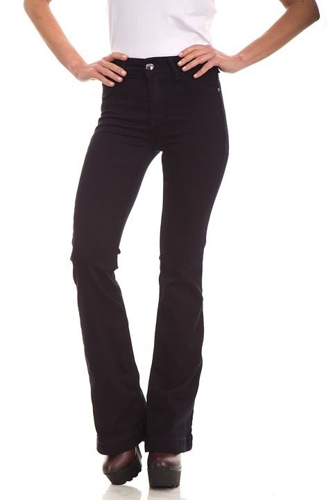 【太もも痩せダイエット】短期間で劇的に足を細くする方法を解説！簡単メニュー多数！