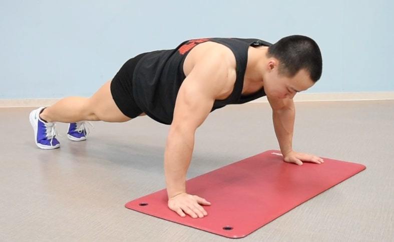 腕立て伏せで手首が痛い原因&対策!初心者向けに正しいフォームまで解説!