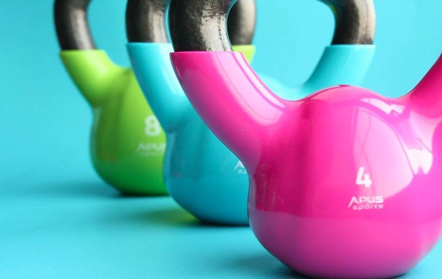 ケトルベルのトレーニングメニュー！効果的に腹筋・胸筋など全身を鍛えるコツを解説