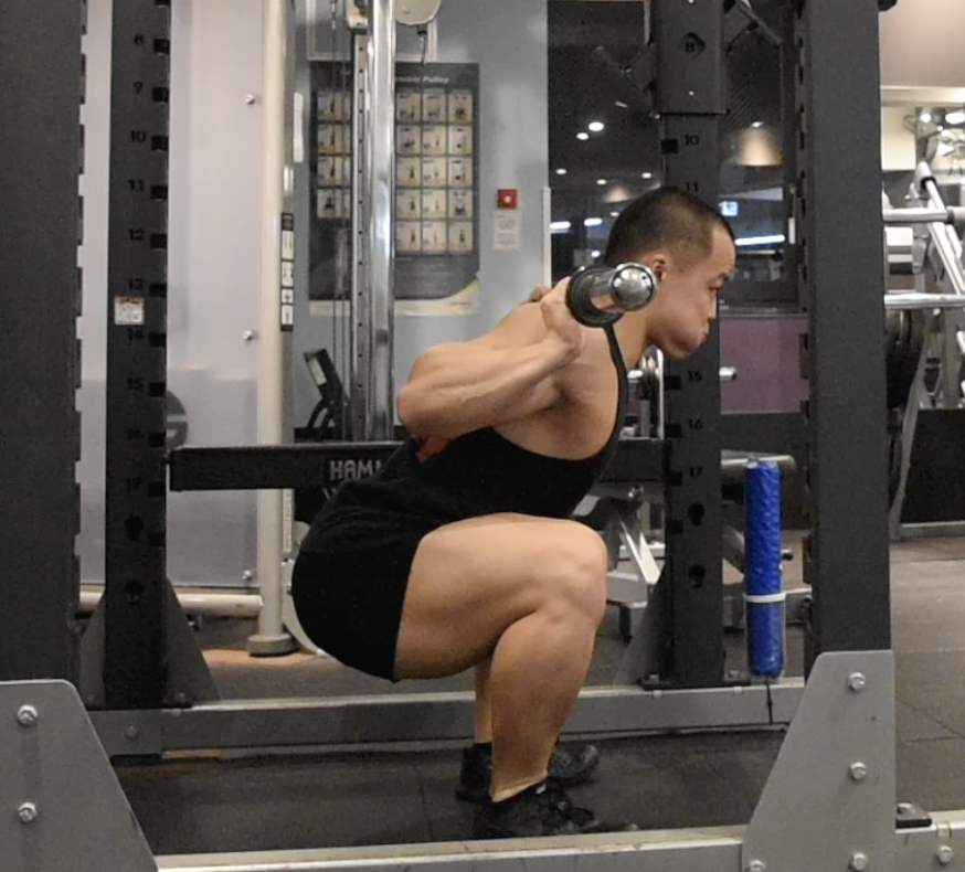 スクワットの筋肉痛を秒速で治すコツ！効果抜群の予防法＆こない人の原因についても解説