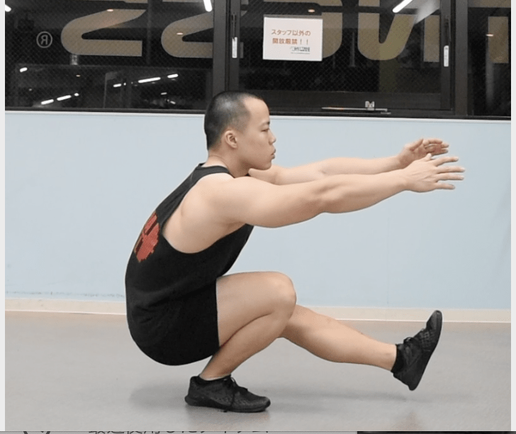 シングルレッグスクワットの効果&やり方!短期間で下半身痩せするコツを解説