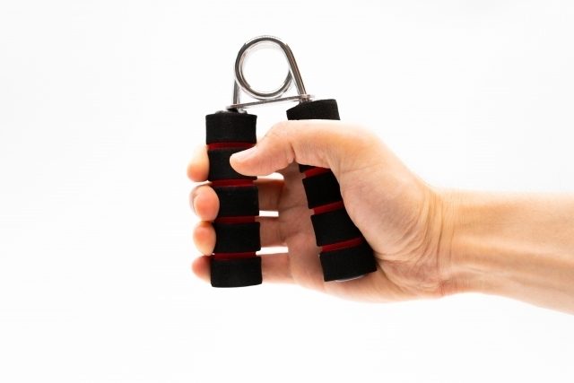 ピンチ力の鍛え方！5種のトレーニングの効果＆コツを解説！握力強化に最強！