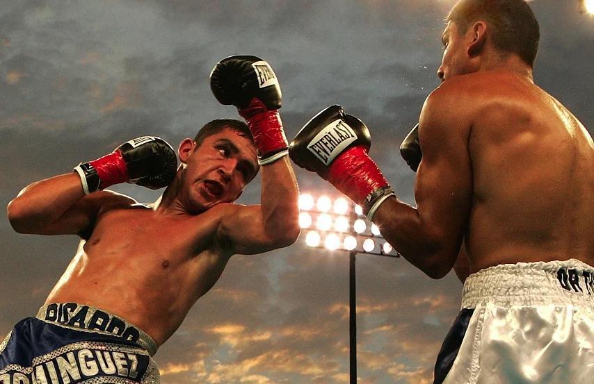 格闘家の髪型！短髪・パーマ・ツーブロなど全種の頼み方＆セットを解説！