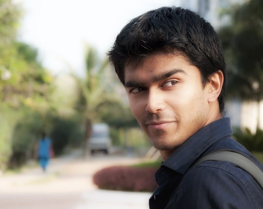 玉山鉄二の髪型が女子ウケ抜群！ショート・オールバックなどのセット＆オーダーを解説！