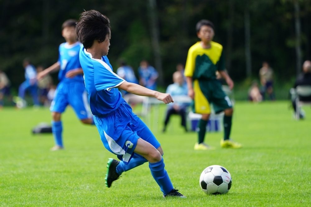 柿谷曜一朗の髪型!美容院で失敗しないアップバングの頼み方&セットを解説!