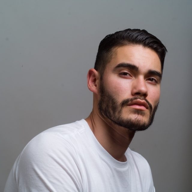 オールバックのメンズ髪型15選！セット〜似合う・似合わない顔の特徴まで解説！