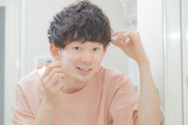 塩顔に似合うメンズ髪型はコレ！顔が薄い人向けのセット〜頼み方まで解説！