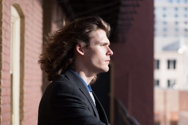 【ロングヘア×メンズ】モテる長髪15選！伸ばし方〜セット＆頼み方も！