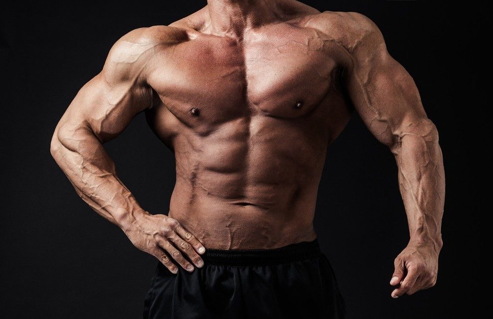 リバースグリップダンベルプレスのやり方!効果〜効かない際のコツまで解説!