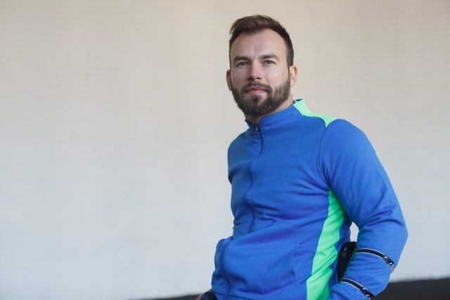 トラックジャケット最新メンズコーデ特集!ダサ見えNG例〜おすすめブランドまで紹介!