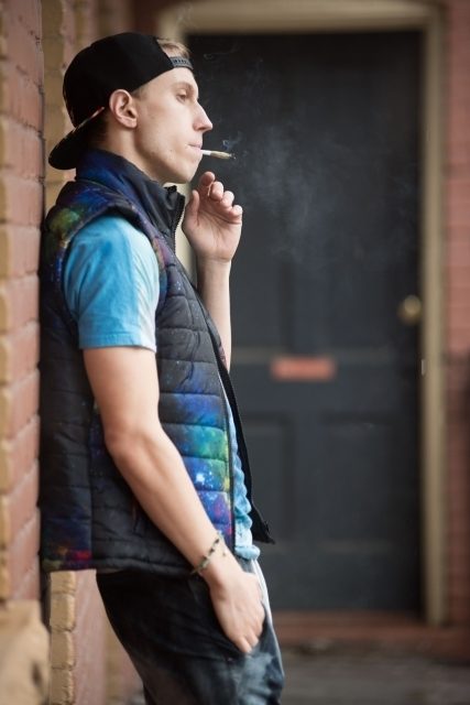 ダウンベストのメンズコーデ完全版!春秋冬の時期・気温別に着こなし術を解説!