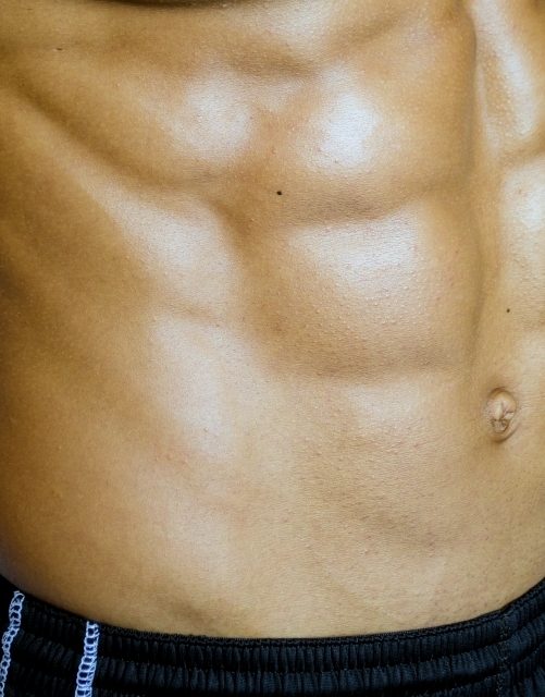 腹筋をしても痩せない理由が判明!短期間でお腹を凹ませる対策&メニューを紹介!