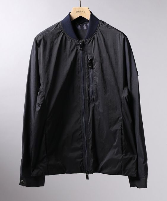 MA-1×パーカーのメンズコーデ20選!ダサ見えNG例〜着こなしテクまで紹介!