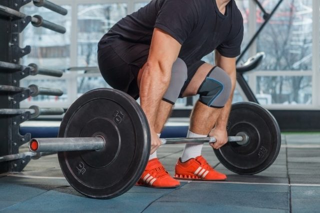 EZバー単体の重さは?メーカーによってバラバラ?重り無しでの目安を解説!